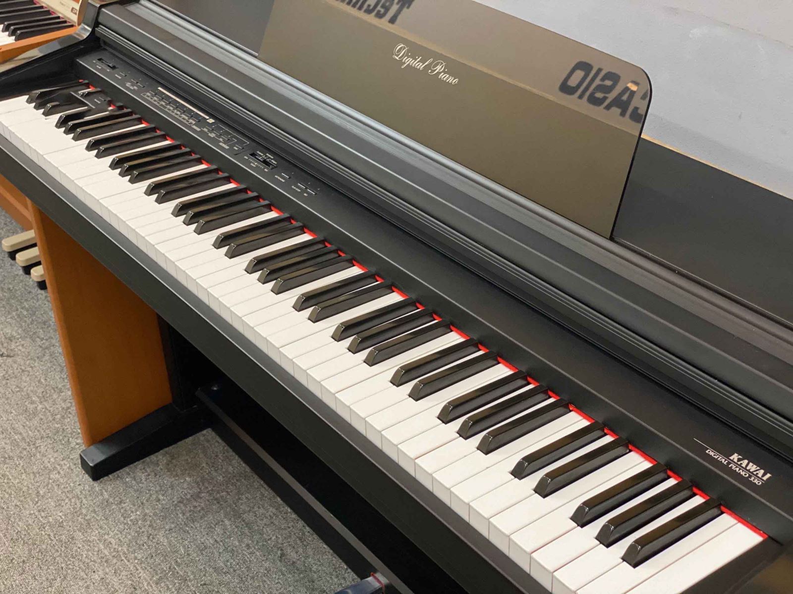 Kawai digital outlet piano 330